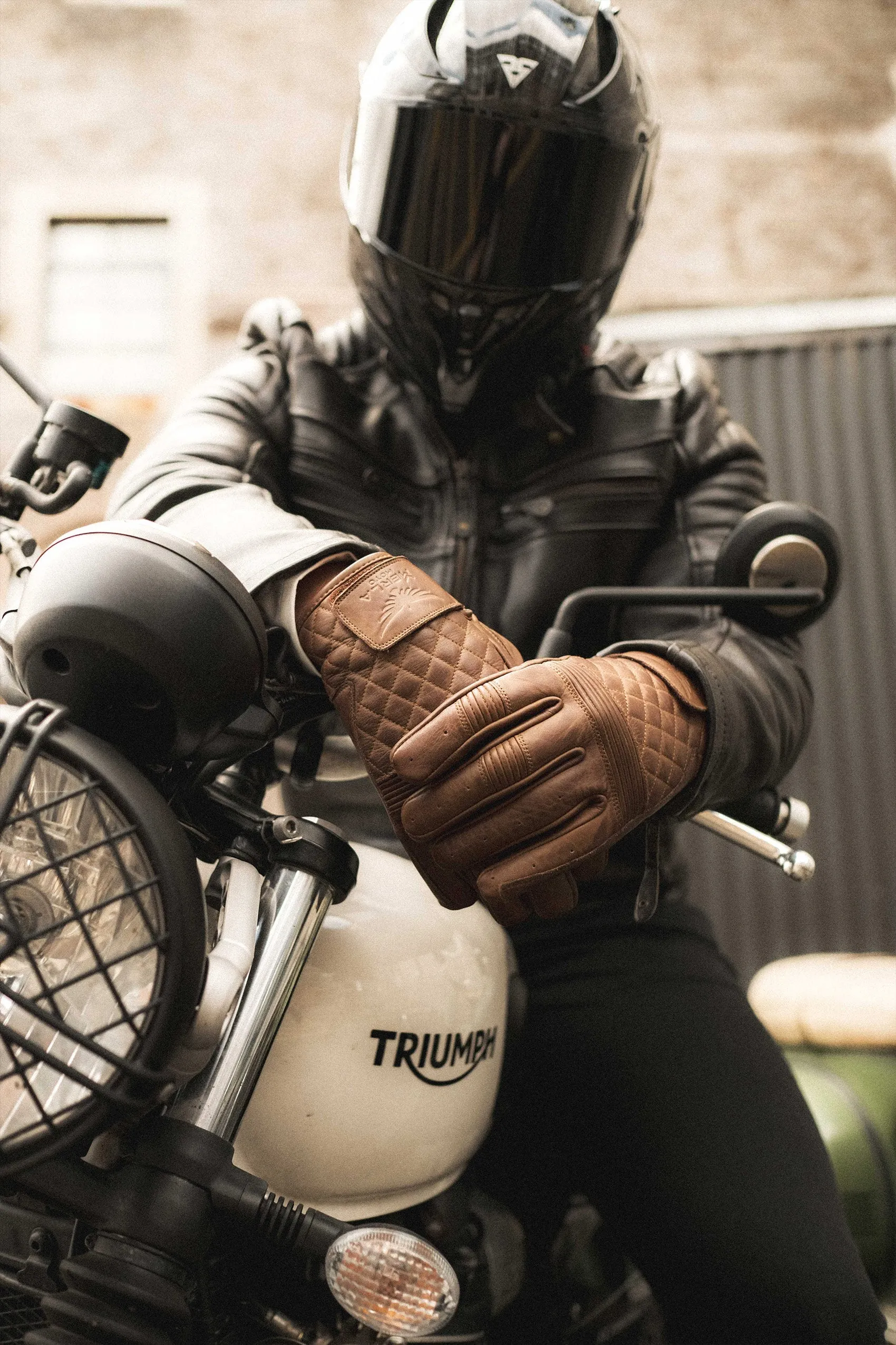 Cafe Quilted Leather Motorcycle Gloves - Toffee