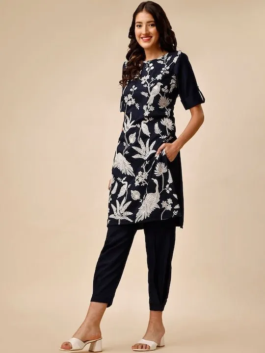 Embroidered Roll-Up Sleeves Thread Work Regular Kurta & Trousers