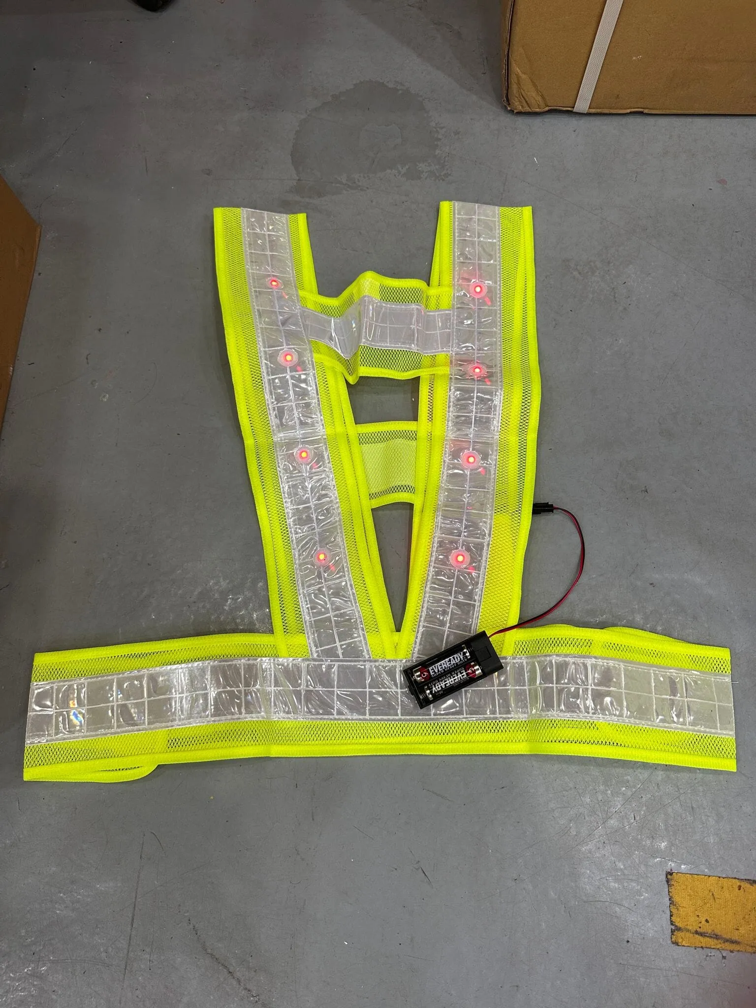 Green/Red LED Reflective Safety Vest (Free Size,16 Led Without Logo) | Model: VEST-