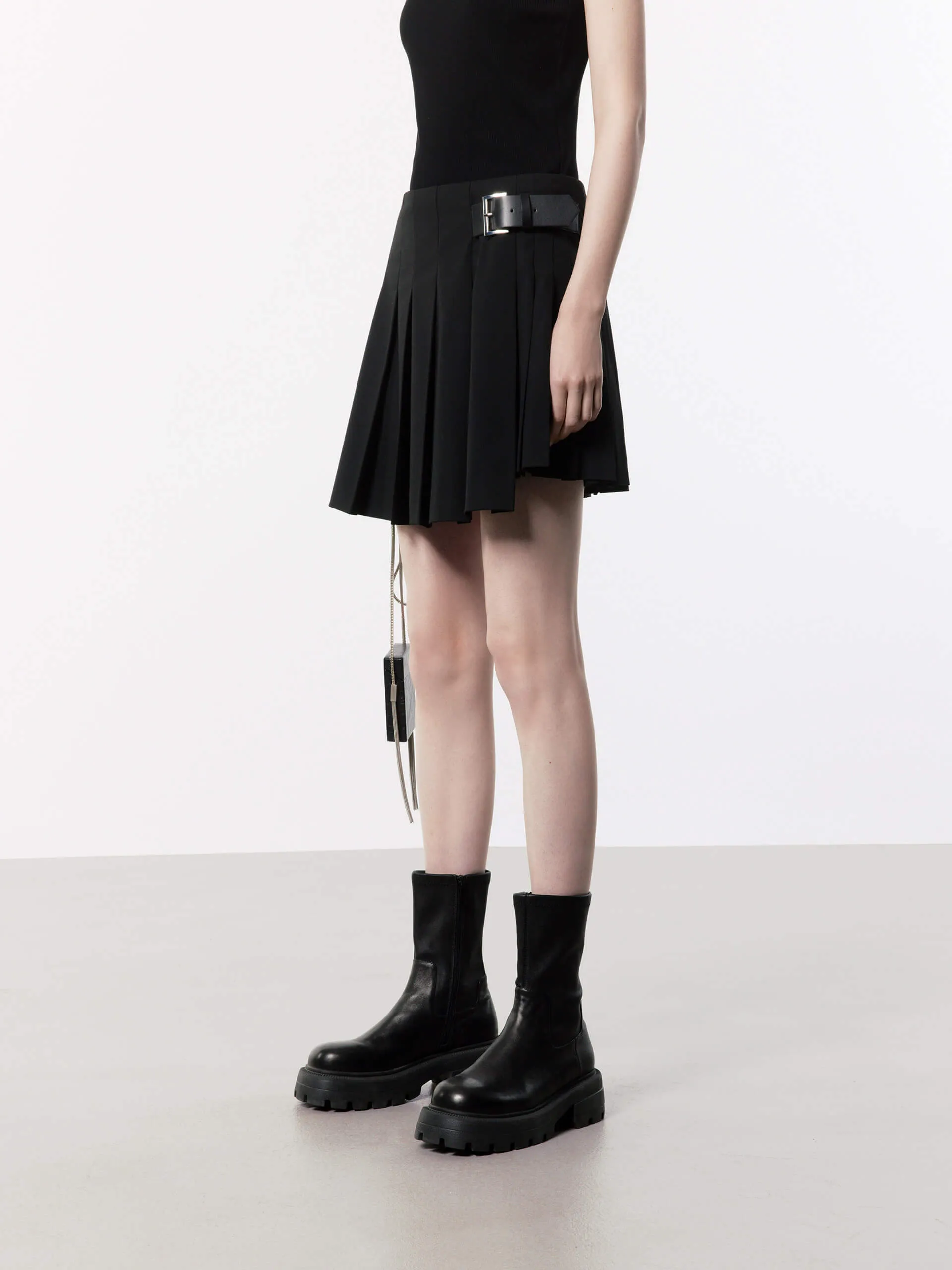 Side Buckle Pleated Skirt