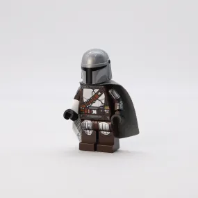 sw1135: The Mandalorian / Din Djarin / 'Mando' - Silver Beskar Armor, Cape